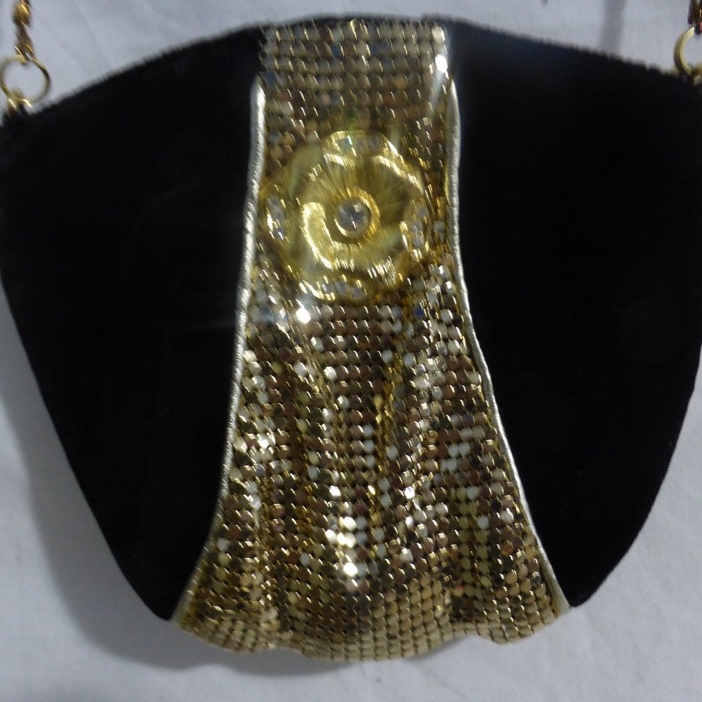 Coin / Change Purse, black with gold design, chain | Velvet Clutch